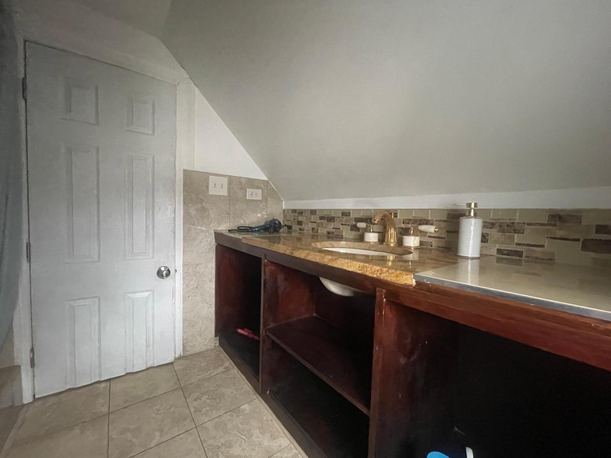 Private Loft 5 Min Away From Lga Leilighet New York Eksteriør bilde